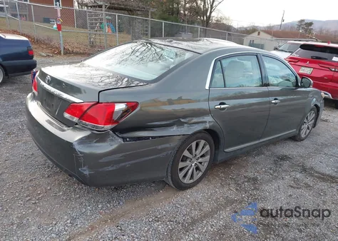 2011 Toyota Avalon Limited z USA, uszkodzony, nr VIN 4T1BK3DB6BU373311